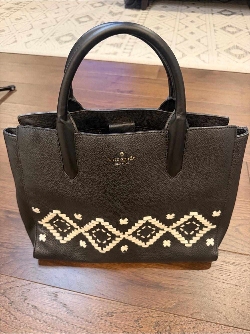 KATE SPADE Meriwether Flynn Street Black white Tote Handbag - C27